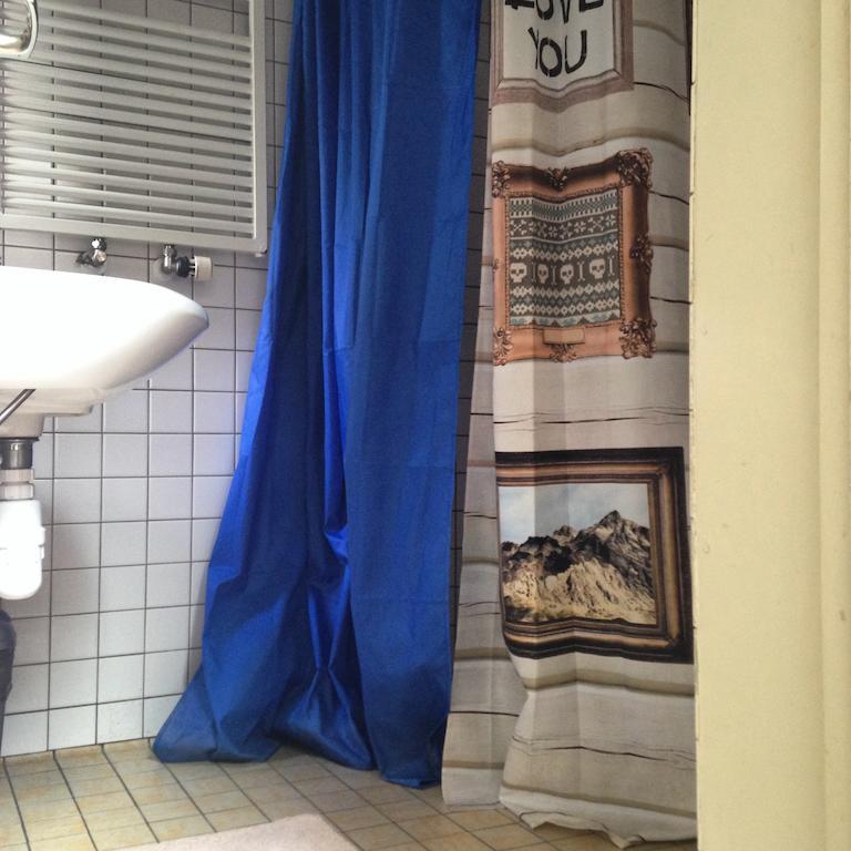 The Blue Sheep Bed & Breakfast Amsterdam Room photo