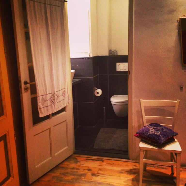 The Blue Sheep Bed & Breakfast Amsterdam Room photo